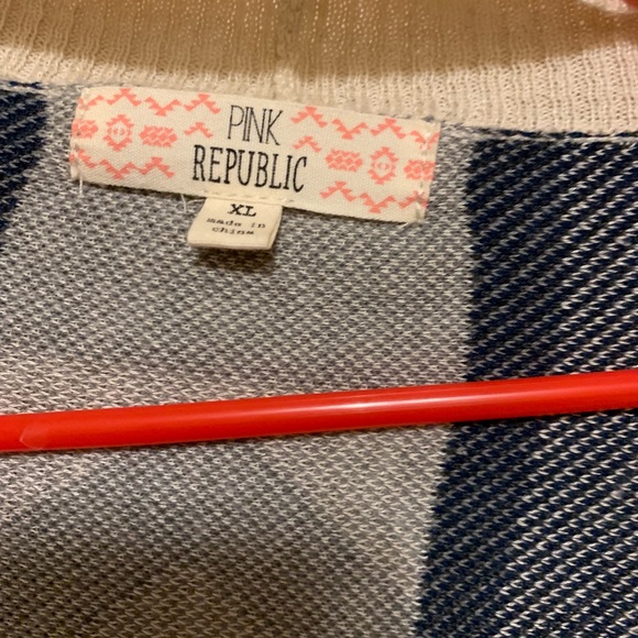 Cardigan - Picture 2 of 2